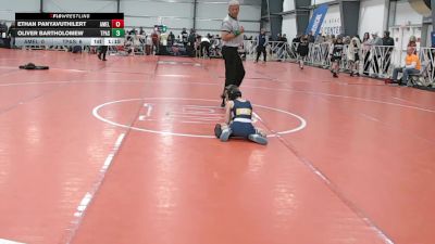 52 lbs Round 1 - 9:00am Friday - Oliver Bartholomew, PA Silver vs Ethan Panyavuthilert, America Elite