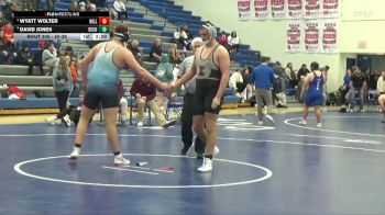 JV-39 lbs Round 3 - Wyatt Wolter, Williamsburg vs David Jones, Benton Community