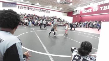 40 lbs Quarterfinal - Andres Gonzalez, Ponca City Wildcat Wrestling vs Angelo Ponce, Team Of Hard Knox