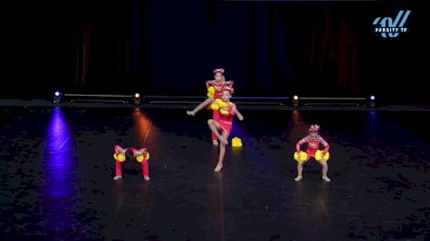 Wuhan Hongshan Children Amateur Sports School (China) [2025 WSPC - Junior High - Pom Exhibition] 2025 UDA National Dance Team Championship