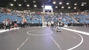 125 lbs Champ. Round 1 - Aden Sanders, Central Oklahoma vs Aidan Trowbridge, Concordia (Neb.)
