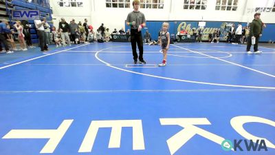 43 lbs Quarterfinal - Sadie Beavers, Harrah Little League Wrestling vs Henry Garner, Bridge Creek Youth Wrestling