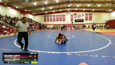 133 lbs Quarterfinal - Marcus Mireles, San Joaquin Delta vs Eduardo Munoz, Fresno City College