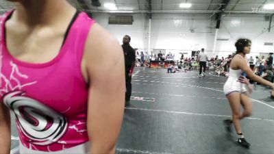 128 lbs Round 2 (4 Team) - Sophie Brown, Storm Wrestling Center vs Vivian Urriola, R&R Ladies Purple