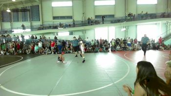 61 lbs Consi Of 8 #2 - Beau Azevedo, Coachella Valley WC vs Ronin Guizar, Powerline WC