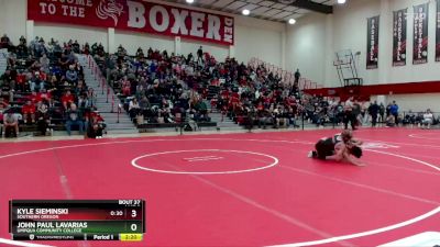 125 lbs Champ. Round 1 - John Paul Lavarias, Umpqua Community College vs Kyle Sieminski, Southern Oregon