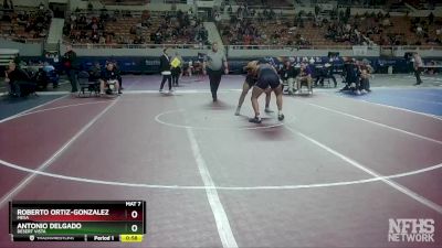 D1-215 lbs Cons. Round 1 - Antonio Delgado, Desert Vista vs Roberto Ortiz-Gonzalez, Mesa