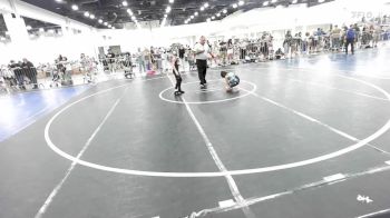 70 lbs Quarterfinal - Milena Medrano, Wlv Jr Wrestling vs Max Jaramillo, Manu WC