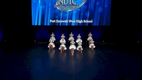 Fort Zumwalt West High School [2022 Junior Varsity Pom Semis] 2022 UDA National Dance Team Championship