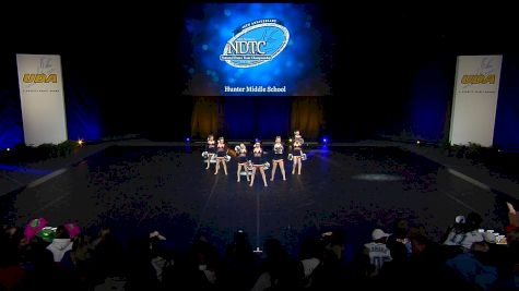 Hunter Middle School [2023 Junior High - Pom Semis] 2023 UDA National Dance Team Championship