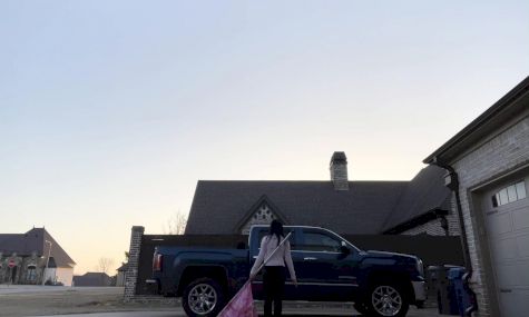 Lycci Pan - Chemtrail Over The Country Club