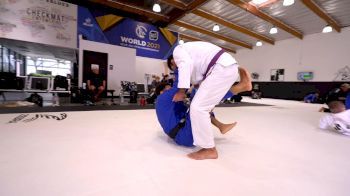 15 Minutes Of Jansen Gomes Flow Rolling At Checkmat HQ