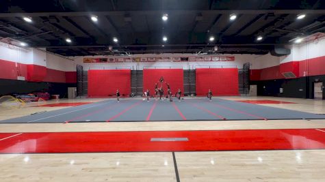 Oak Hills High School - Co-Ed Varsity Show Cheer Novice [Co-Ed Varsity Show Cheer Novice] 2025 USA - Spirit Regional I