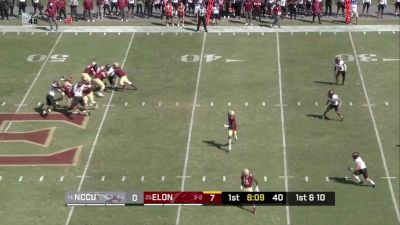 WATCH: Elon's Landyn Backey Stretches For Unbelievable Catch 😳