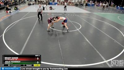 Brady Danze&nbsp;over&nbsp;Jesus Monrroy