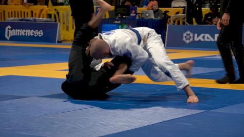 Enzo Silva Catches Bow & Arrow From Simple Omoplata Sweep